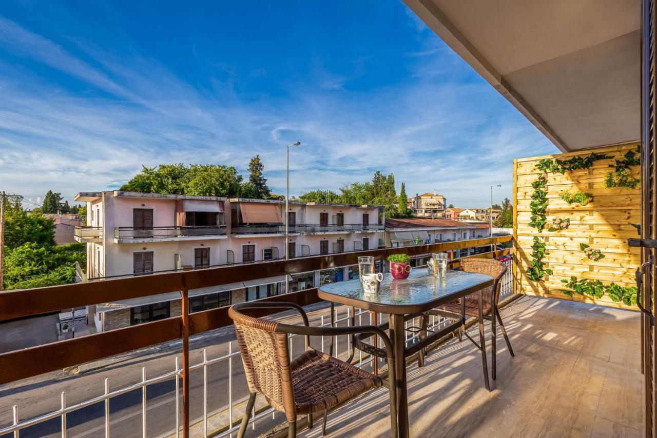 Luna Solari Apartment Mantouki Exterior foto